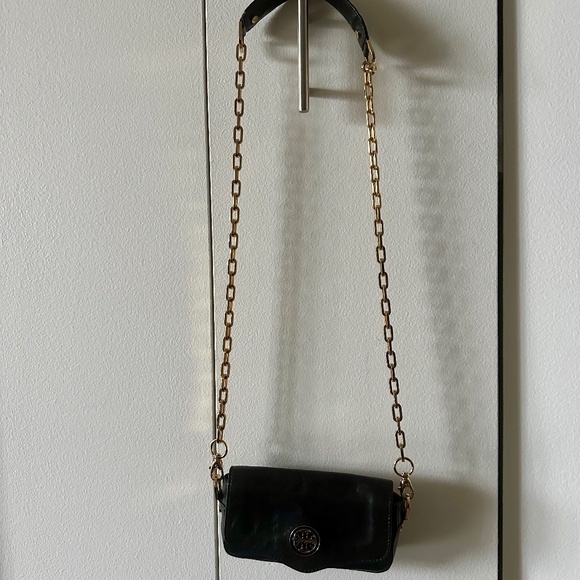 Tory Burch Mini Robinson Crossbody Purse, Black Leather with Gold Chain - Picture 2 of 16